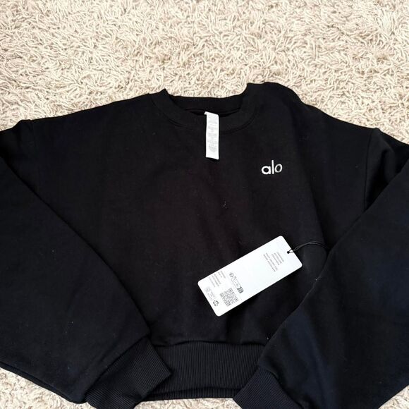 ALO Yoga Sweaters - Alo Yoga Cropped Accolade Crewneck Sweatshirt size S New With Tags